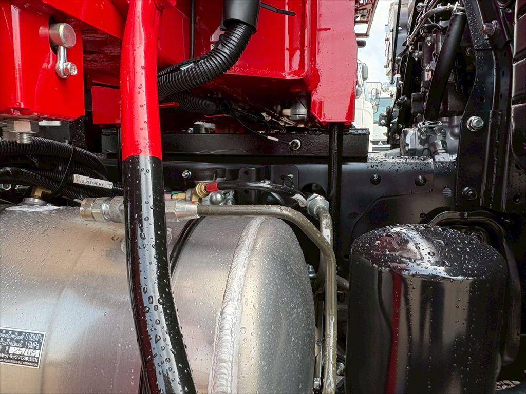 三菱ふそうファイタークレーン4段中型（4t）[写真15]