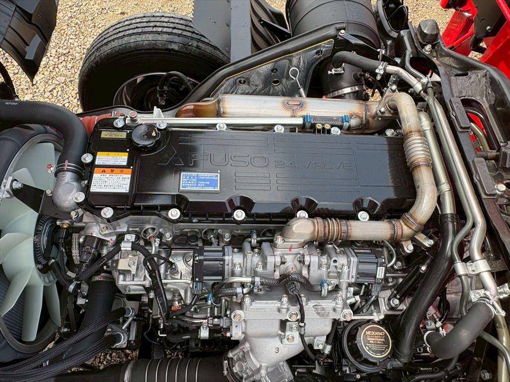 三菱ふそうファイタークレーン4段中型（4t）[写真17]