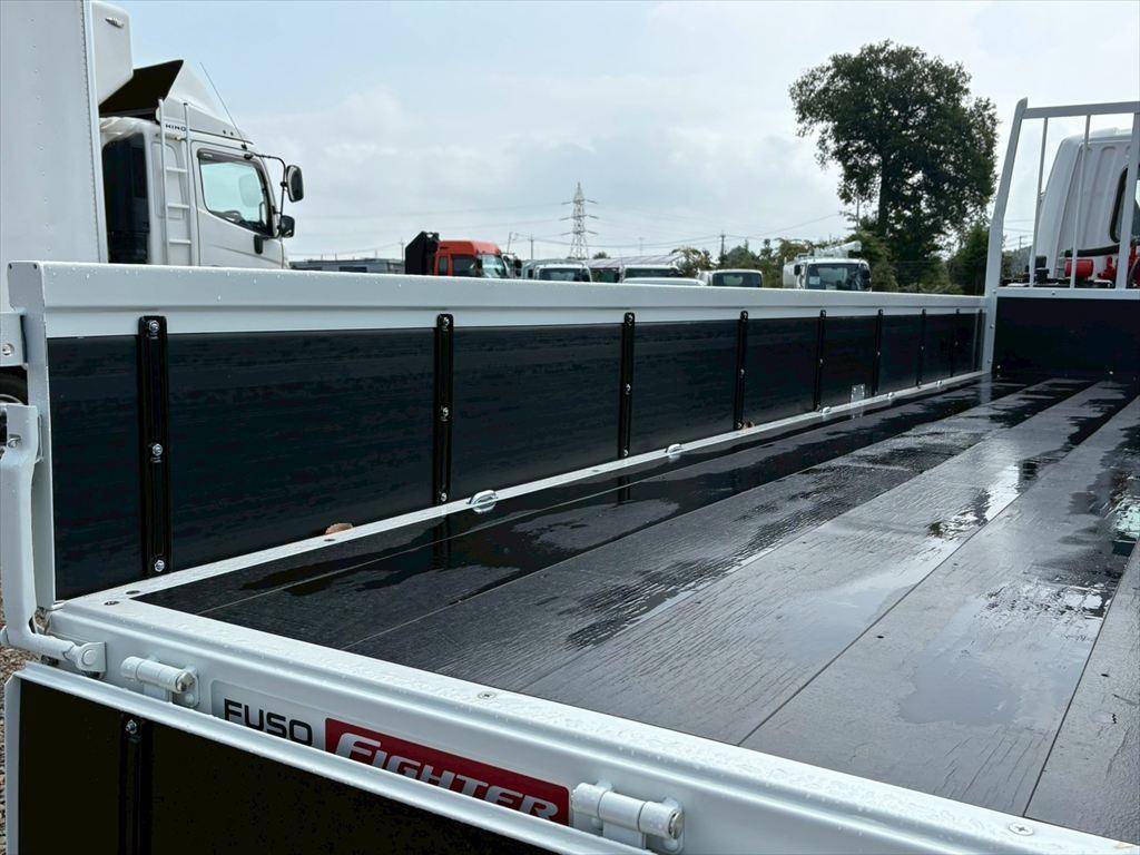 三菱ふそうファイタークレーン4段中型（4t）[写真08]