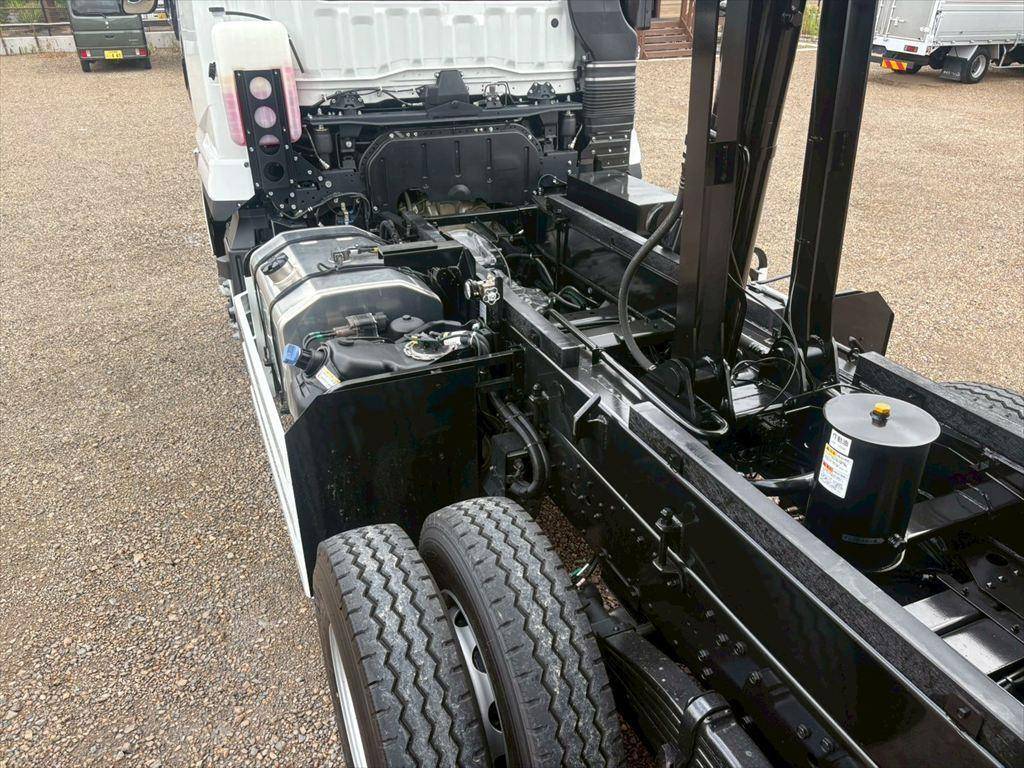 三菱ふそうスーパーグレートダンプ大型（10t）[写真15]