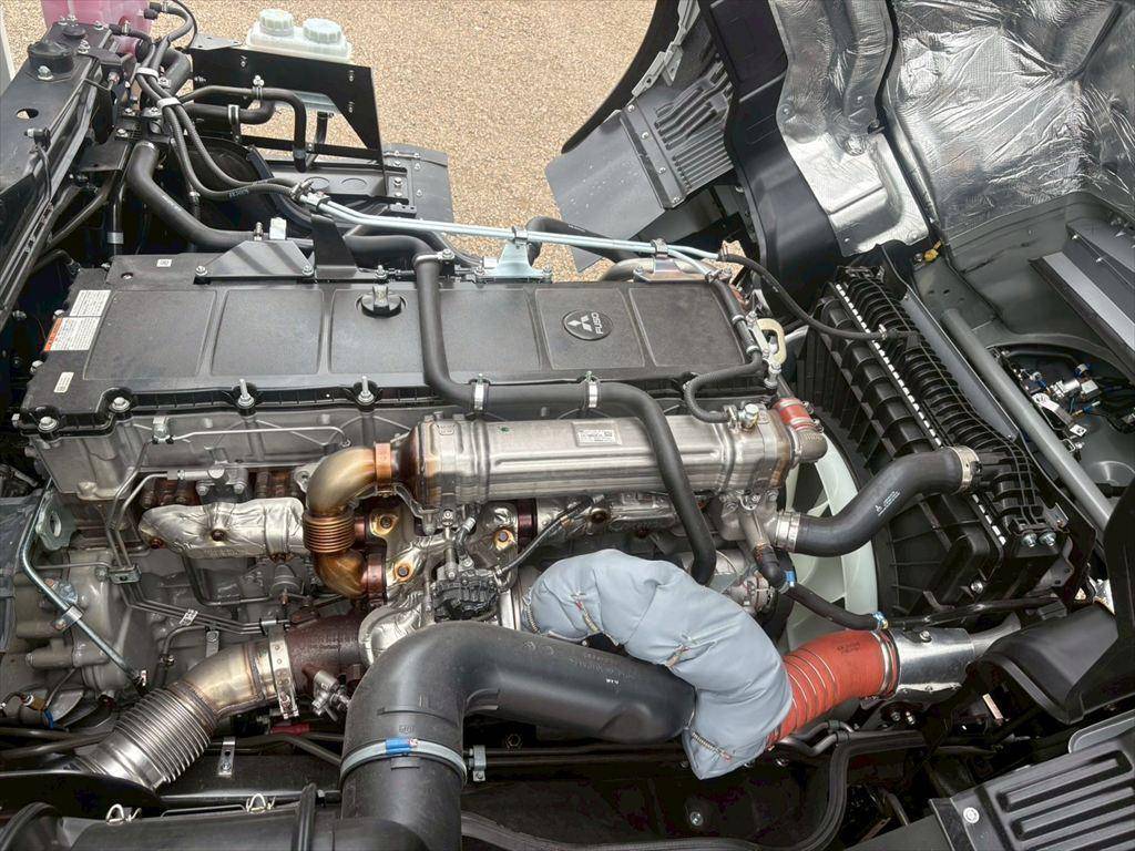 三菱ふそうスーパーグレートダンプ大型（10t）[写真20]