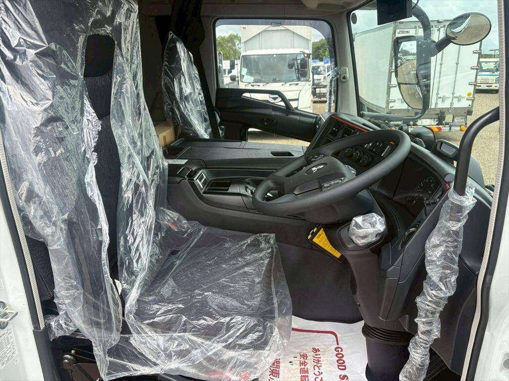 三菱ふそうスーパーグレートダンプ大型（10t）[写真21]