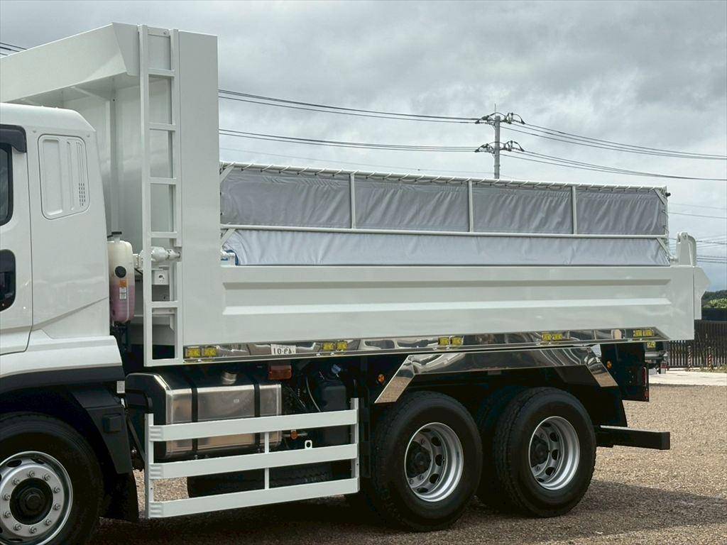 三菱ふそうスーパーグレートダンプ大型（10t）[写真06]