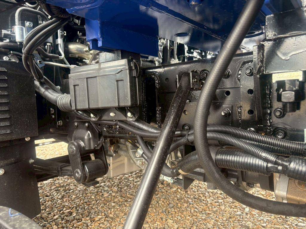 三菱ふそうキャンタークレーン4段小型（2t・3t）[写真13]