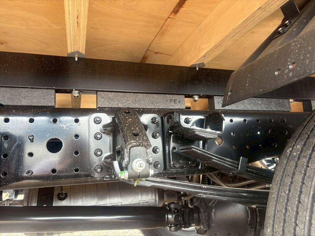 三菱ふそうキャンタークレーン4段小型（2t・3t）[写真15]