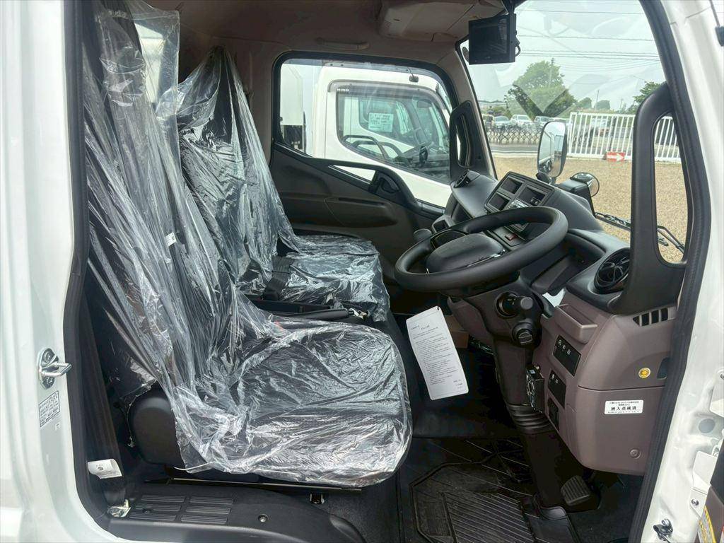 三菱ふそうキャンタークレーン4段小型（2t・3t）[写真18]