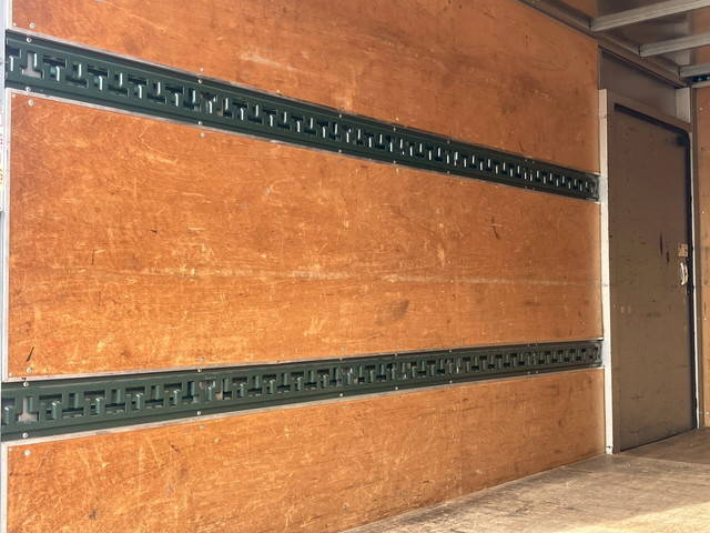 トヨタダイナアルミバン小型（2t・3t）[写真12]