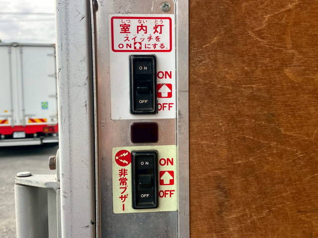 トヨタダイナアルミバン小型（2t・3t）[写真16]