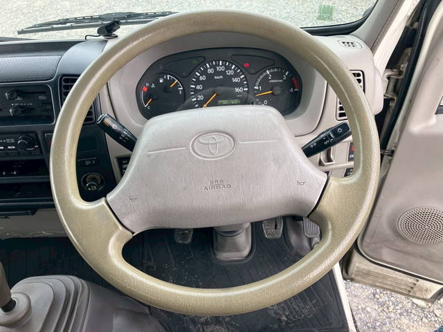 トヨタダイナアルミバン小型（2t・3t）[写真36]