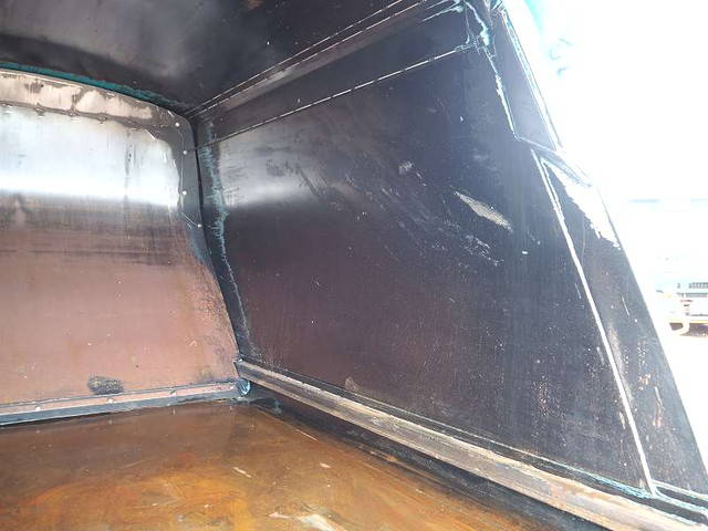 いすゞフォワードパッカー車（塵芥車）中型（4t）[写真10]