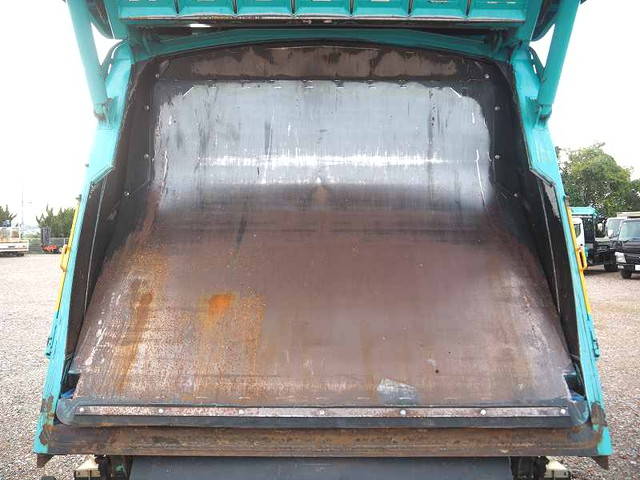 いすゞフォワードパッカー車（塵芥車）中型（4t）[写真13]