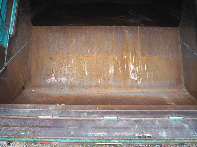 いすゞフォワードパッカー車（塵芥車）中型（4t）[写真21]