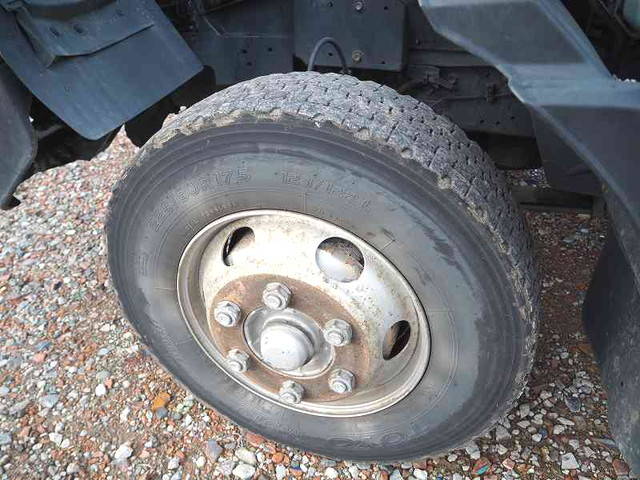 いすゞフォワードパッカー車（塵芥車）中型（4t）[写真30]