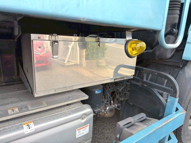 UDトラックスコンドル深ダンプ（土砂禁ダンプ）増トン（6t・8t）[写真20]