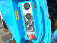 いすゞフォワードパッカー車（塵芥車）中型（4t）[写真17]