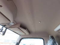 三菱ふそうキャンター平ボディ小型（2t・3t）[写真18]