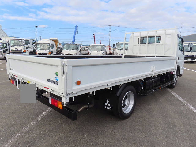 三菱ふそうキャンター平ボディ小型（2t・3t）[写真02]