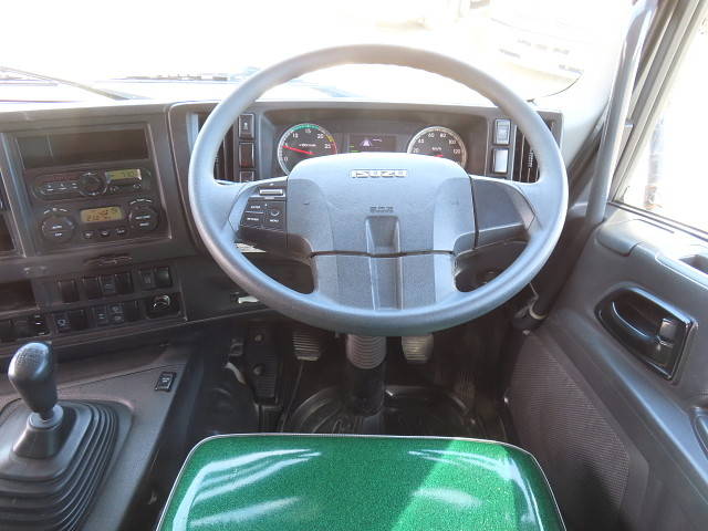 いすゞギガミキサー車（コンクリートミキサー）大型（10t）[写真20]