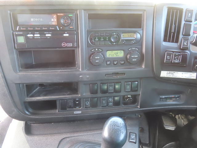 いすゞギガミキサー車（コンクリートミキサー）大型（10t）[写真22]