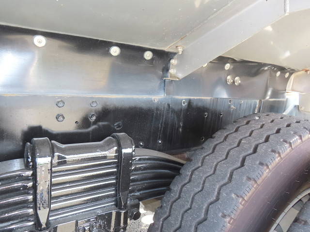 いすゞギガミキサー車（コンクリートミキサー）大型（10t）[写真09]