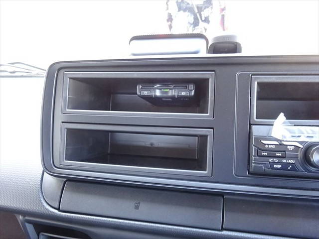 三菱ふそうキャンターセルフクレーン4段小型（2t・3t）[写真22]