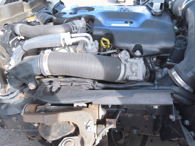 いすゞエルフ冷凍車（冷蔵車）小型（2t・3t）[写真17]