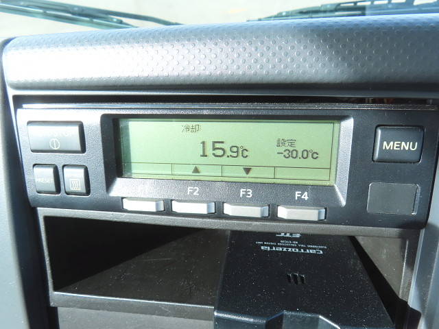 いすゞエルフ冷凍車（冷蔵車）小型（2t・3t）[写真26]