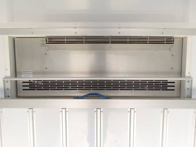 いすゞエルフ冷凍車（冷蔵車）小型（2t・3t）[写真31]