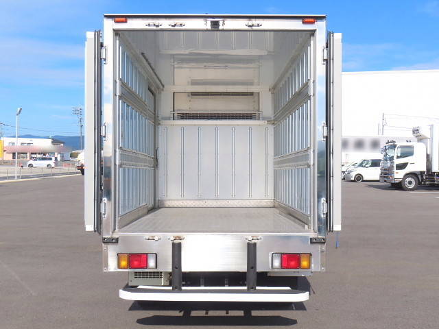 いすゞエルフ冷凍車（冷蔵車）小型（2t・3t）[写真06]