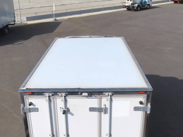 いすゞエルフ冷凍車（冷蔵車）小型（2t・3t）[写真07]