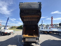 いすゞエルフパッカー車（塵芥車）小型（2t・3t）[写真18]