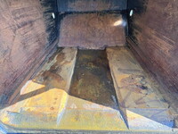 いすゞエルフパッカー車（塵芥車）小型（2t・3t）[写真20]