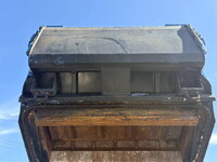 いすゞエルフパッカー車（塵芥車）小型（2t・3t）[写真22]