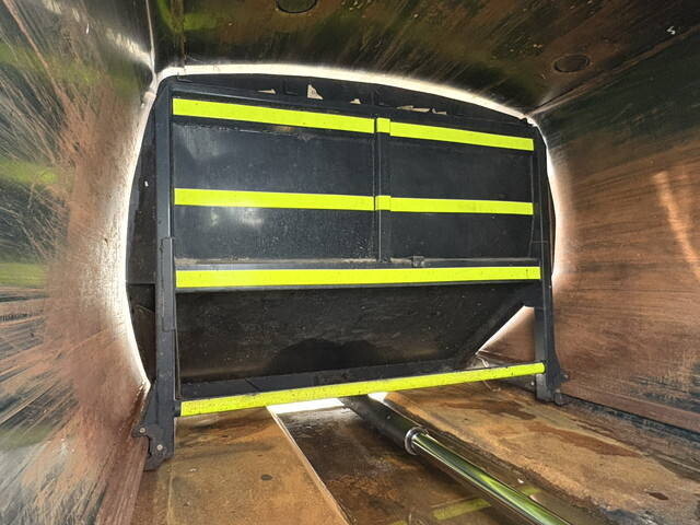 いすゞエルフパッカー車（塵芥車）小型（2t・3t）[写真22]