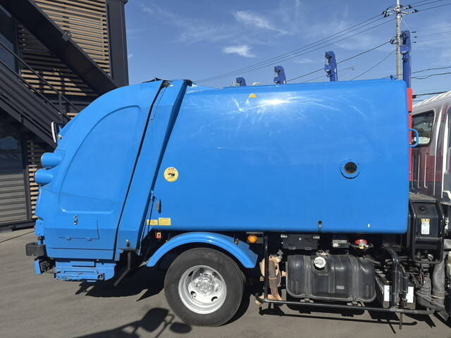 いすゞエルフパッカー車（塵芥車）小型（2t・3t）[写真06]