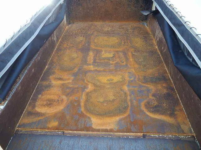 いすゞフォワードダンプ中型（4t）[写真19]