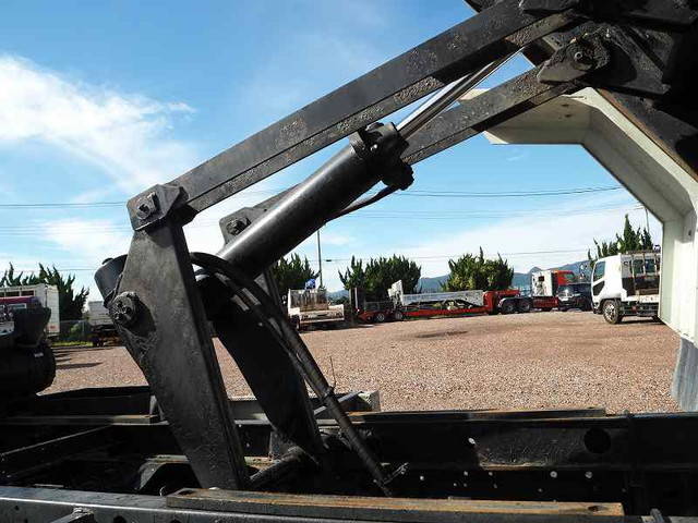 いすゞフォワードダンプ中型（4t）[写真20]