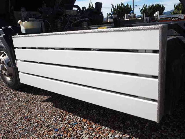 いすゞフォワードダンプ中型（4t）[写真21]