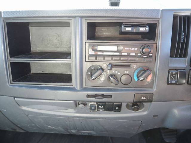 いすゞフォワードダンプ中型（4t）[写真33]