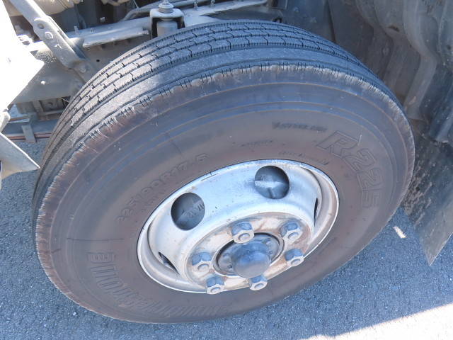 UDトラックスコンドルクレーン付小型（2t・3t）[写真11]