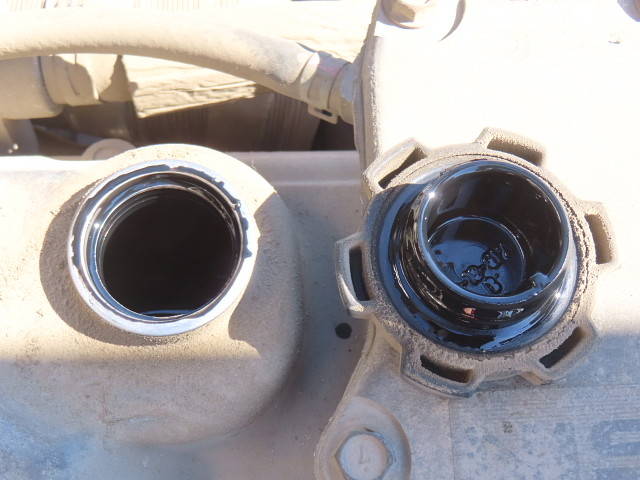 UDトラックスコンドルクレーン付小型（2t・3t）[写真15]