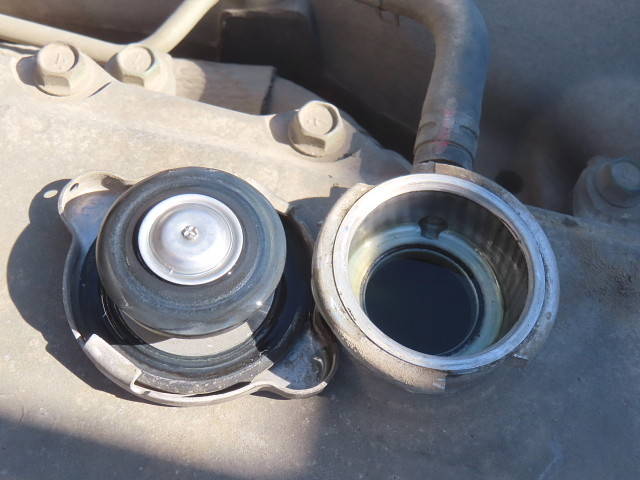 UDトラックスコンドルクレーン付小型（2t・3t）[写真16]