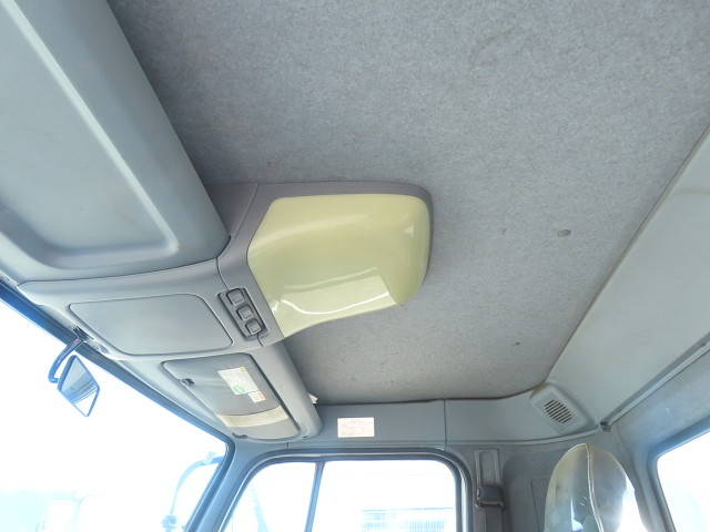 UDトラックスコンドルクレーン付小型（2t・3t）[写真20]