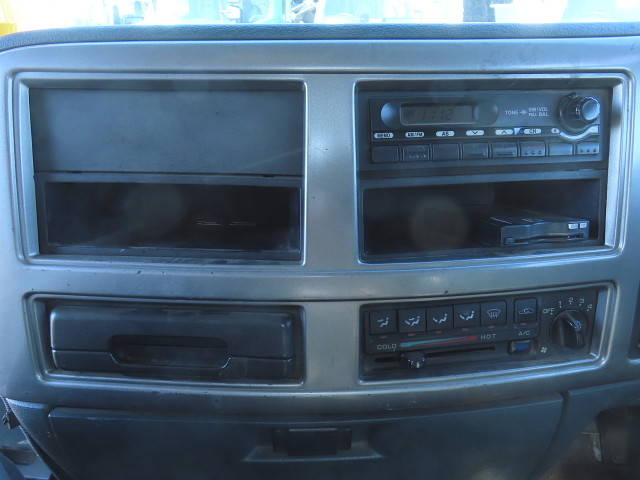 UDトラックスコンドルクレーン付小型（2t・3t）[写真21]