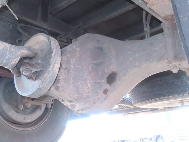 UDトラックスコンドルクレーン付小型（2t・3t）[写真07]