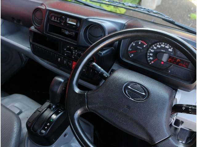 日野デュトロ平ボディ小型（2t・3t）[写真19]