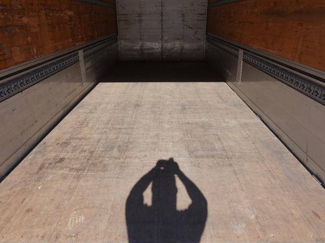 日野レンジャーアルミウイング中型（4t）[写真09]