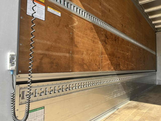 UDトラックスコンドルアルミウイング中型（4t）[写真10]