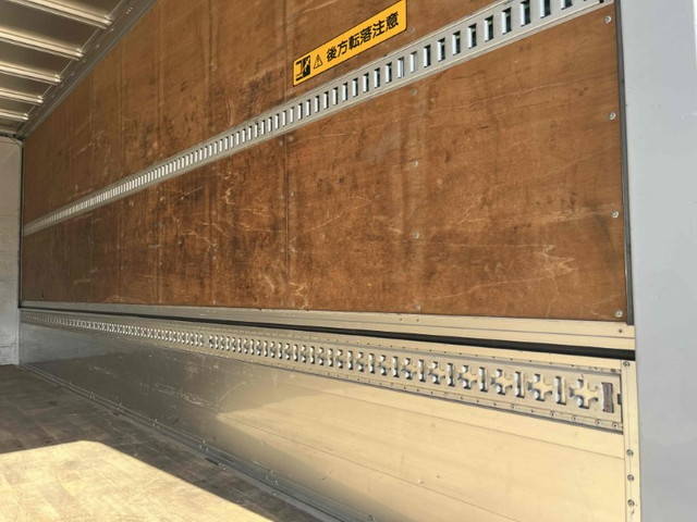 UDトラックスコンドルアルミウイング中型（4t）[写真11]