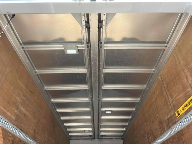 UDトラックスコンドルアルミウイング中型（4t）[写真12]